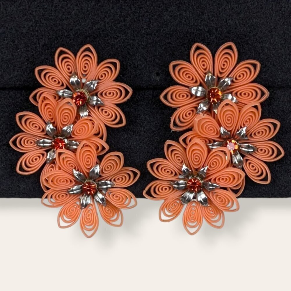 V. 50s Floral Ear Climber Earrings